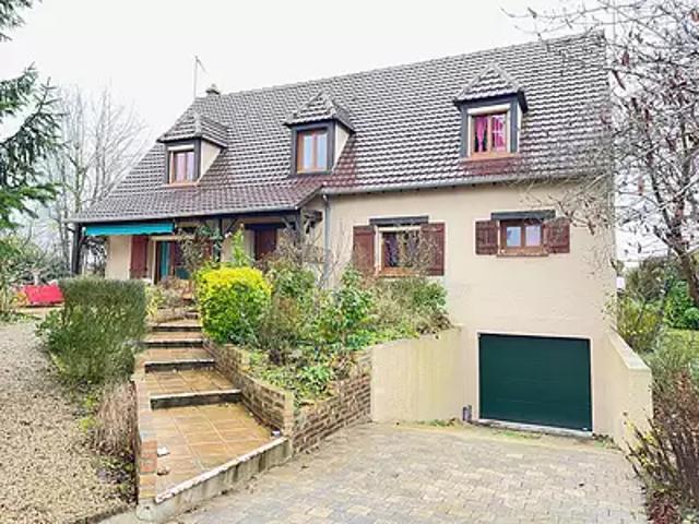 Maintenon 28130 Achat / Vente maison 9 pièces t9 au dernier étage