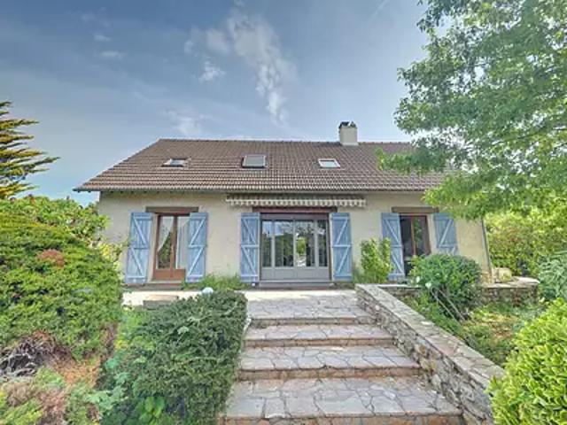 Maintenon 28130 Location maison 6 pièces t6 au dernier étage