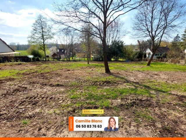 Maintenon 5 minutes terrain constructible 1085 m²