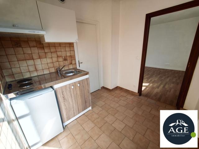 MAINTENON / Location Appartement 1 Pièce 30 m²