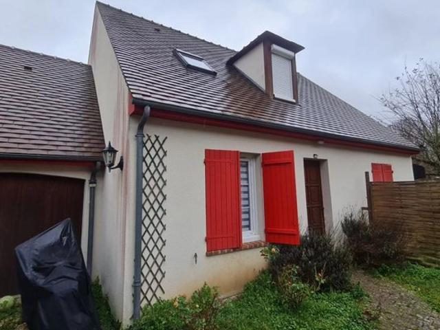 MAINTENON sortie maison louée de type F4 sur 400 m² de terrain