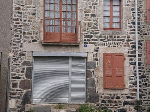 Maion de bourg