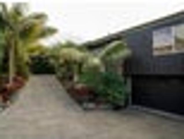Mairangi Bay, 2 bedrooms, $730 pw