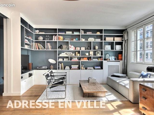 Mairie. 4 pièces avec balcons
