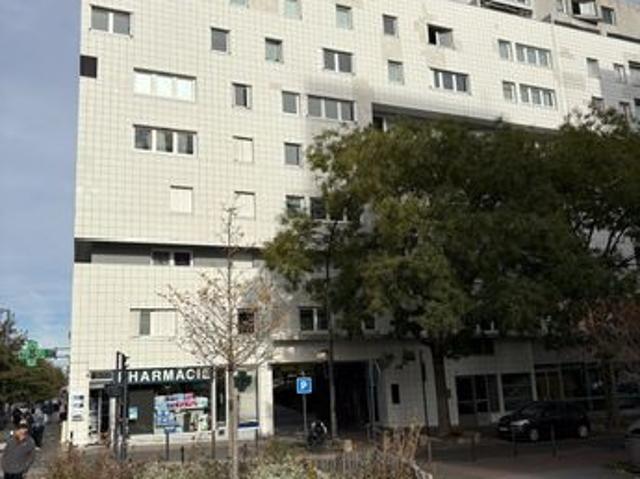 Mairie/Centre Ville, 2P de 54m² 219 000 FAI