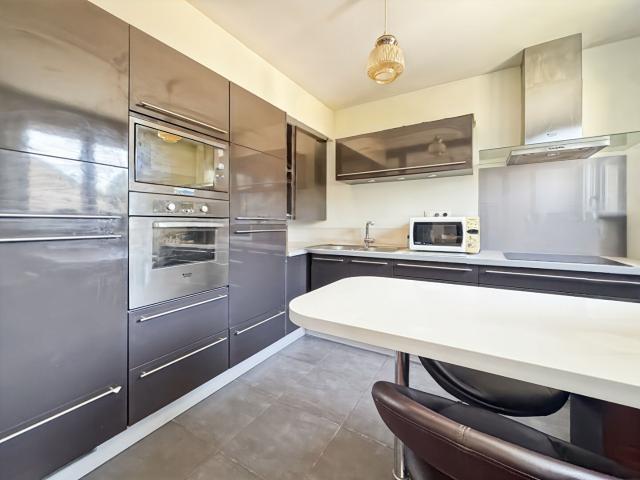 MaisonT6/ 5 chambres/ 105 m²