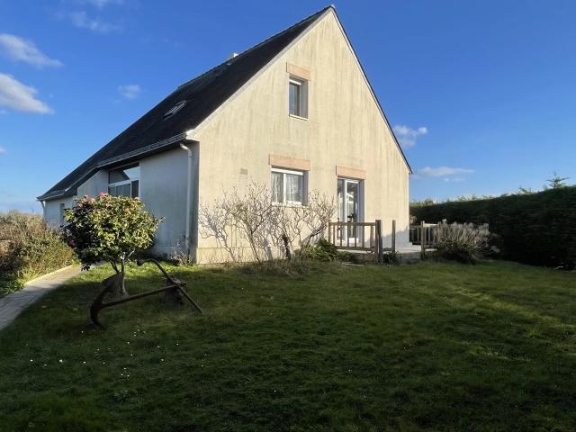 KERROCH MAISON AVEC GRAND TERRAIN CONSTRUCTIBLE
