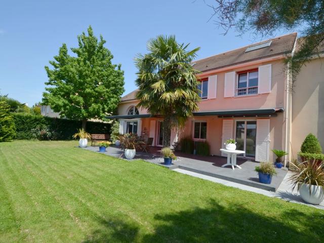 Maison/Villa 8 pièces