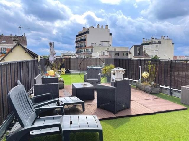 Maison/Villa limite Vincennes avec triple salon et vaste Rooftop / terrasse de plus de 80m