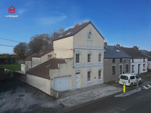 Maison 3 ch, jardin et garage en très bon état