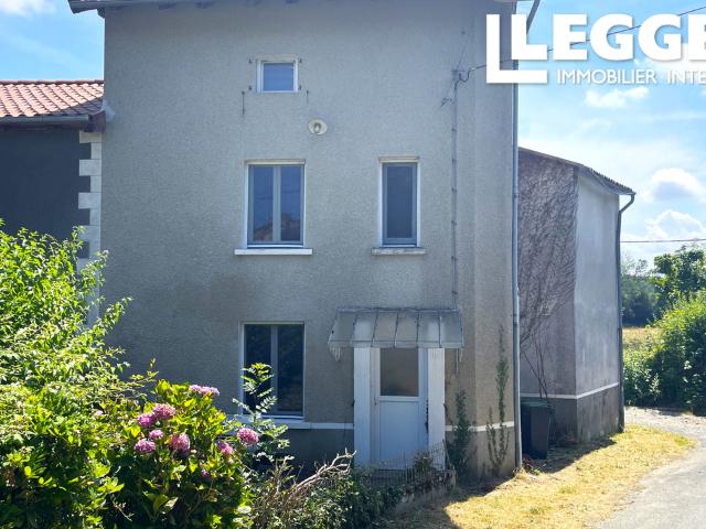 Maison 3 ch rénovée avec soin, dans un hameau calme près d'Oradour sur Vayres, avec combles aménagés