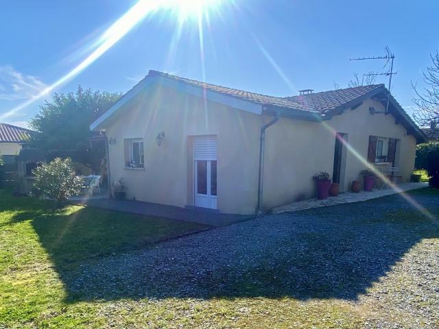 MAISON 3 CHAMBRES 1300M2 DE TERRAIN