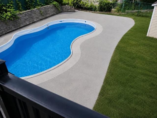 Maison 3 chambres a coucher rénové avec piscine creusée