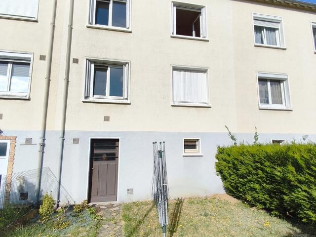 MAISON 3 CHAMBRES AVEC GARAGE A RENOVER
