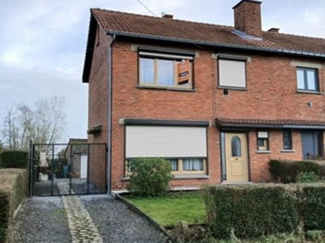 Maison 3 chambres avec garage et jardin