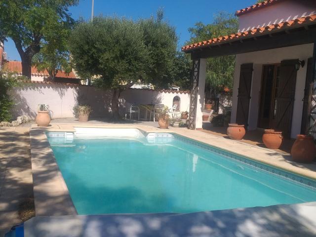 Villa 3 chambres avec garage et piscine à 300m de la plage