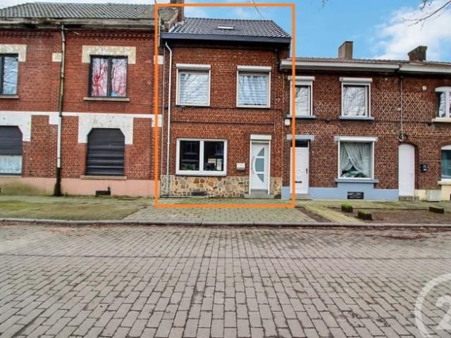 Maison 3 chambres + cour + garage