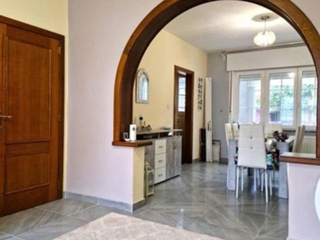 Maison 3 chambres et jardin, proche de la centre