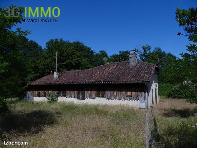 Maison, 3 chambres, garage, grange et très grand terrain