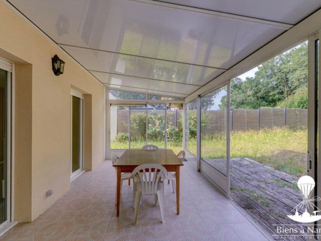 Maison 3 chambres, garage, jardin et veranda