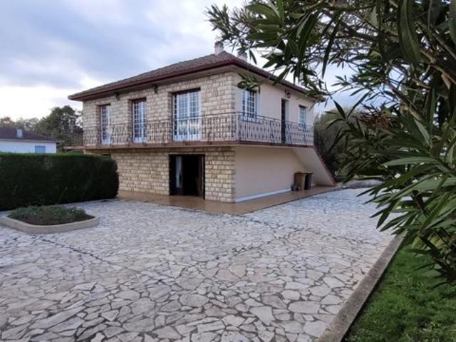 Maison 3 chambres jardin, garage proche d'Arzacq commerce à