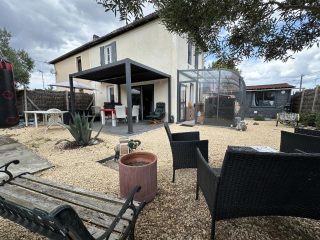 MAISON 3 CHAMBRES / JARDIN / SECHOIR
