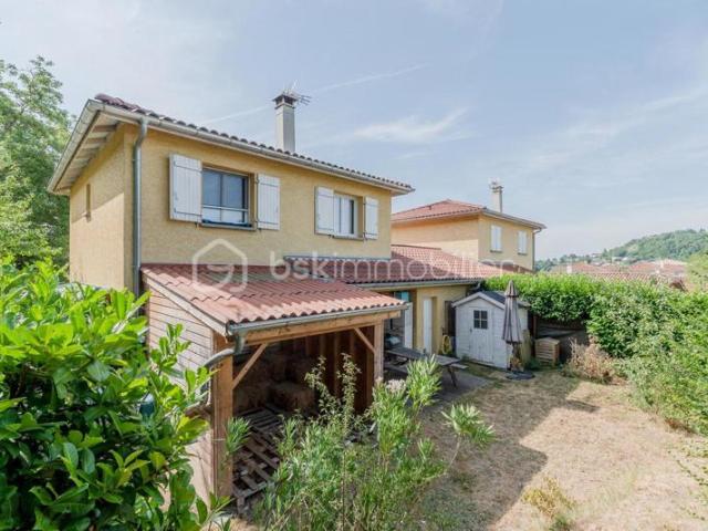 MAISON 3 CHAMBRES POSSIBLE 4 AVEC GARAGE PROCHE COMMODITES AU CALME ET SANS VIS A VIS