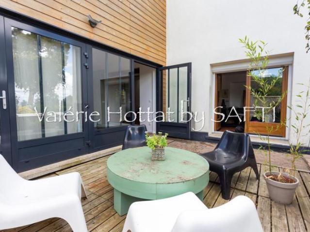 Maison avec terrasse, mieux qu'en appartement!
