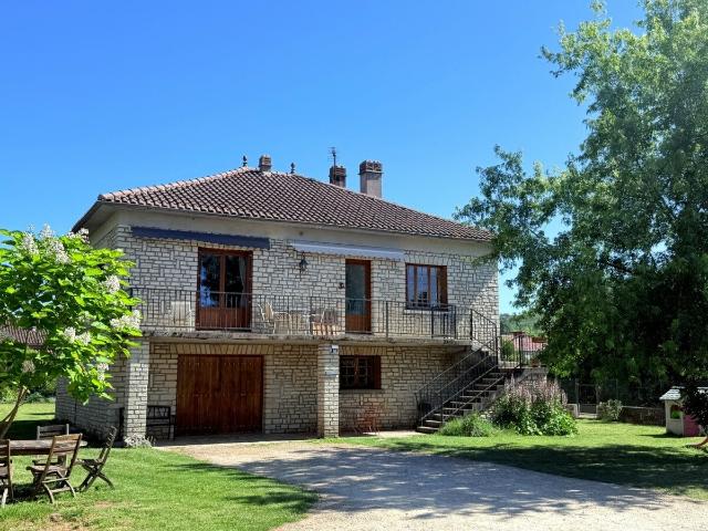 Maison 3 chambres+ studio 132m² Prayssac