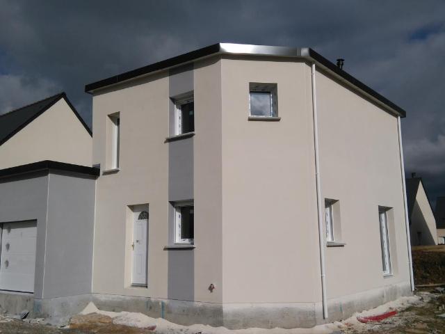 MAISON 3 CHAMBRES SUR GUICLAN