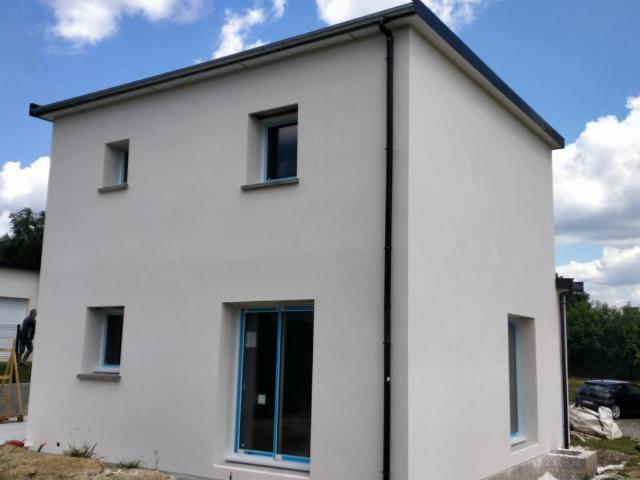MAISON 3 CHAMBRES SUR GUISSENY