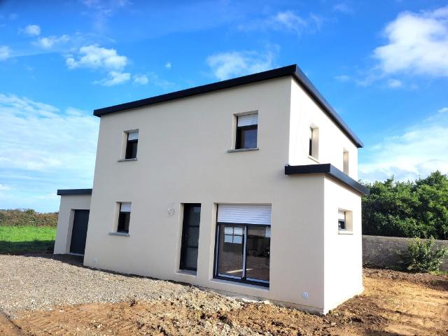 MAISON 3 CHAMBRES SUR GUISSENY