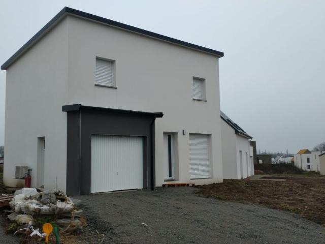 MAISON 3 CHAMBRES SUR SAINT SAUVEUR