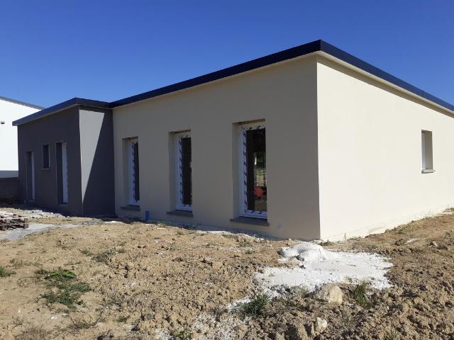 MAISON 3 CHAMBRES SUR PLOUGONVEN