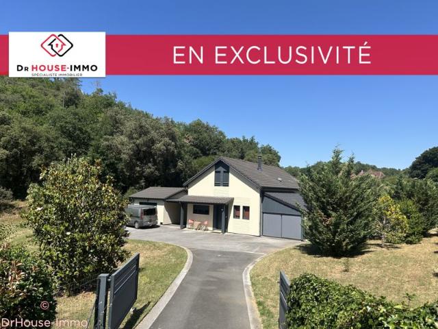 Maison 3 chambres sur un terrain clos piscinable de 2500 m²