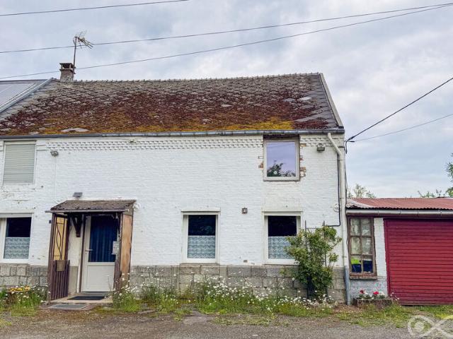 Maison 3 F en partie rénovée environnement calme et vert