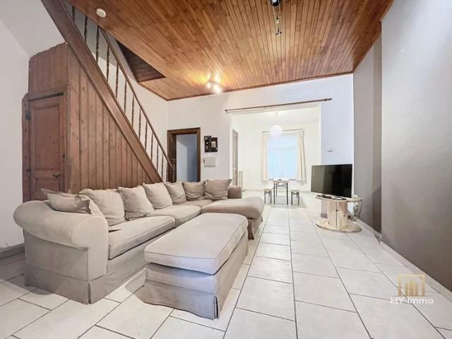 MAISON 3 FAÇADES AVEC 4 CHAMBRES + JARDIN & TERRASSE CAVES
