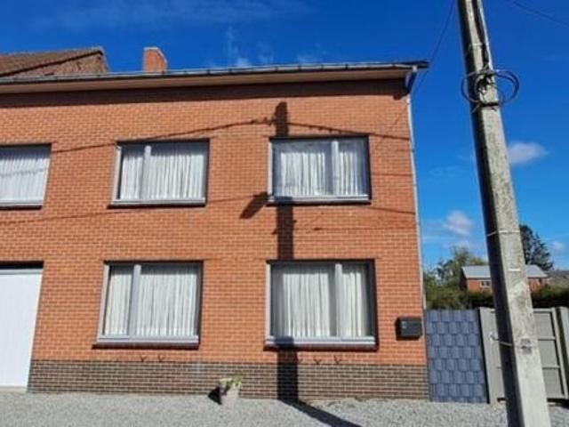 Maison 3 façades, à rénover