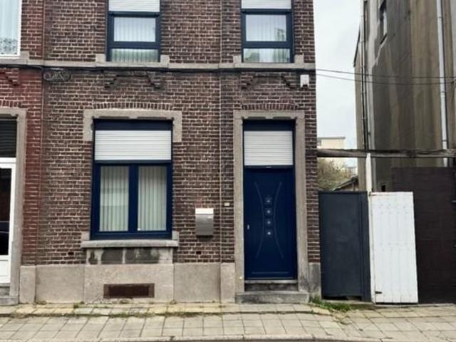 Maison 3 façades, 3 chambres avec jardin