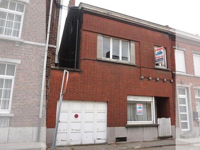 MAISON 3 FACADES A RENOVER, GRAND JARDIN, GARAGE, 3 CHAMBRES
