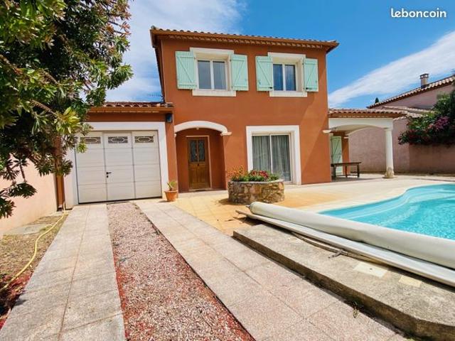 Maison 3 faces avec piscine et garage – Quartier Baliste
