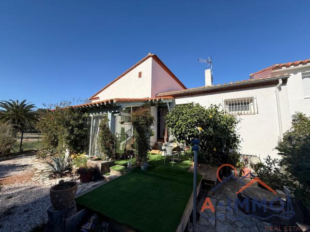 Maison 3 faces de 89m2 sur un terrain de 436m2 + Loggia fermée de 20m2 et Garage de 40m2