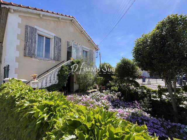 Maison, 3 faces, garage et extérieur
