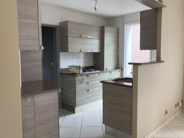 Maison 3 pièce s 3 chambre s 68.08 m²