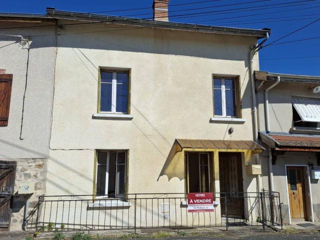 Maison 3 pièce s 62 m2 + dépendance de 32 m2 + garage