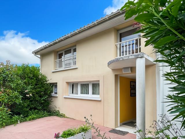 Maison 3 pièces 104 m²