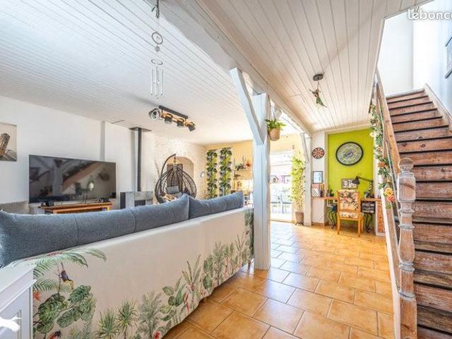 Maison 3 pièces 107 m²