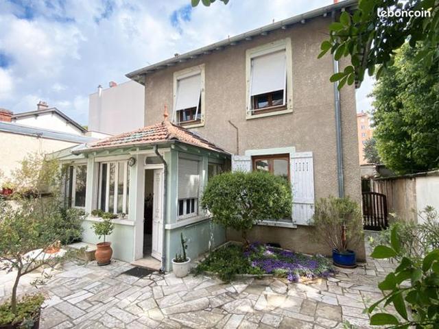 Maison 3 pièces 109 m²