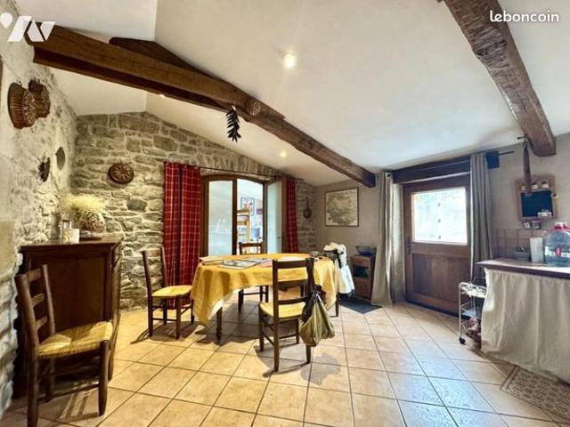 Maison 3 pièces 109 m²