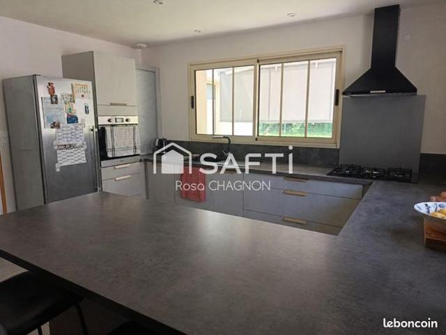 Maison 3 pièces 101 m²